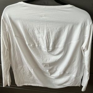 Lululemon T-shirt